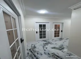 Satılır 3 otaqlı köhnə tikili 72 m², Hövsan q.