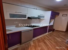 Satılır 2 otaqlı köhnə tikili 63 m², Neftçilər m.