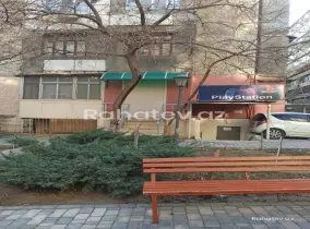 Satılır 2 otaqlı köhnə tikili 48 m², Memar Əcəmi m.