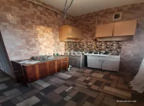 Satılır 2 otaqlı köhnə tikili 60 m², Yeni Günəşli q.