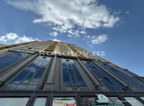 Satılır 3 otaqlı yeni tikili 130 m², Elmlər Akademiyası m.