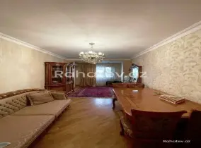 Satılır 2 otaqlı köhnə tikili 60 m², Azadlıq Prospekti m.