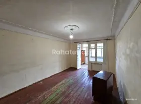 Satılır 3 otaqlı köhnə tikili 75 m², Qara Qarayev m.