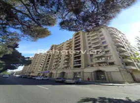 Satılır 4 otaqlı yeni tikili 200 m², Bakıxanov q.