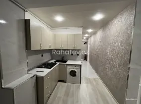 Satılır 2 otaqlı köhnə tikili 50 m², Həzi Aslanov m.