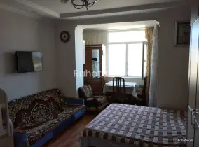 Satılır 3 otaqlı köhnə tikili 85 m², Xalqlar Dostluğu m.